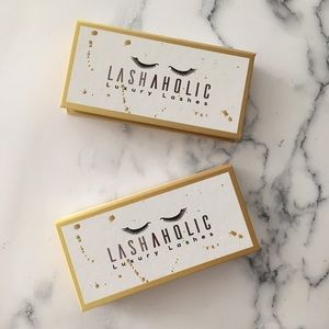 Lashaholic Luxury Lashes
